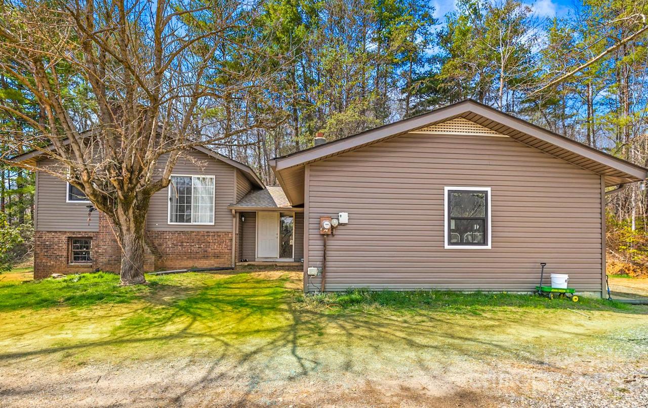 7923 Cruso Rd., Canton, NC 28716