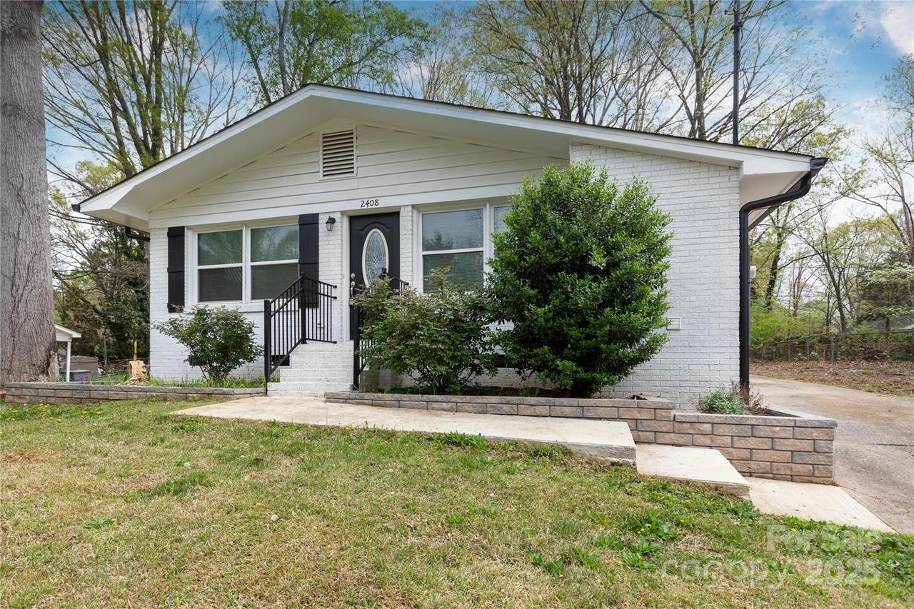 2408 Dora Dr., Charlotte, NC 28215