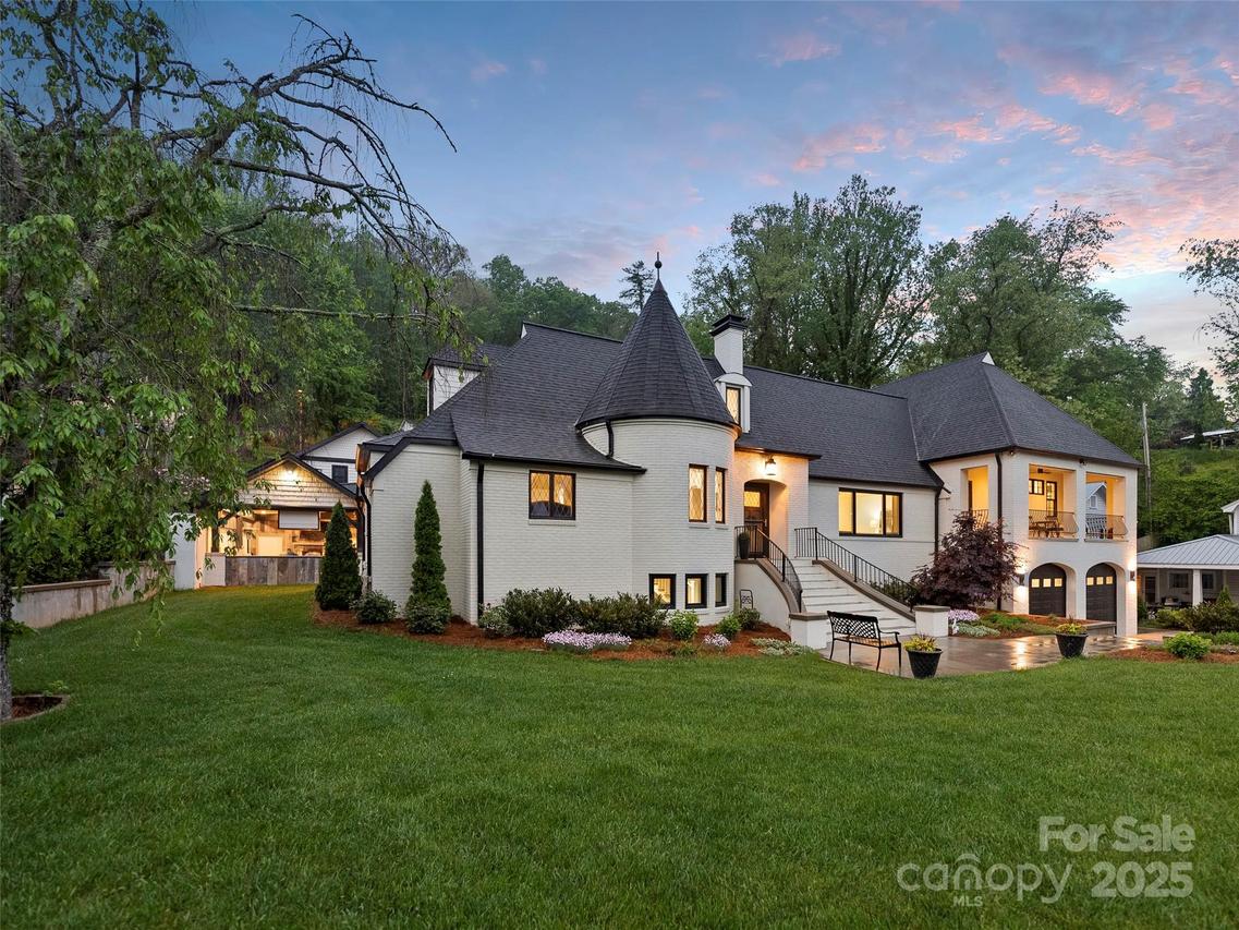 117 Jackson St., Sylva, NC 28779