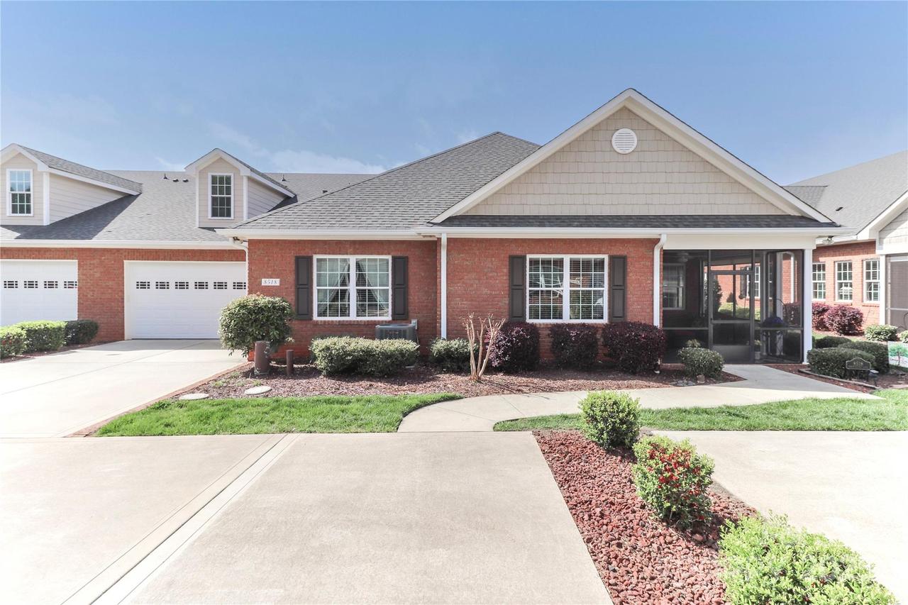 8518 Christalina Ln., Denver, NC 28037