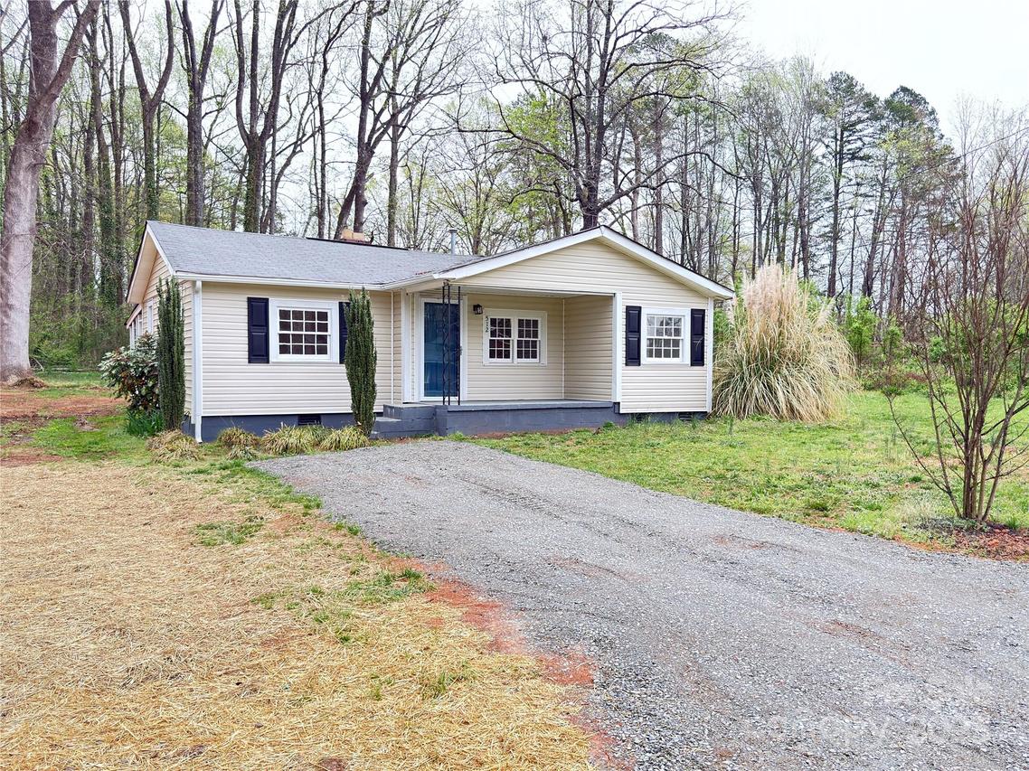 512 Hall St., Salisbury, NC 28144