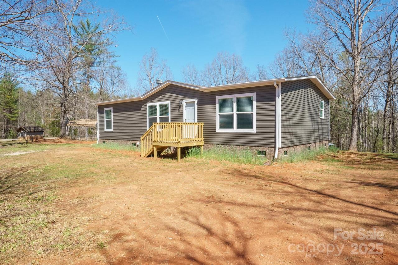 1746 Canoe Creek Way, Morganton, NC 28655