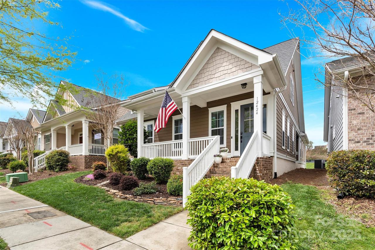 12424 Bradford Park Dr., Davidson, NC 28036