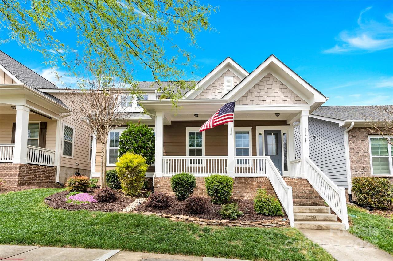 12424 Bradford Park Dr., Davidson, NC 28036