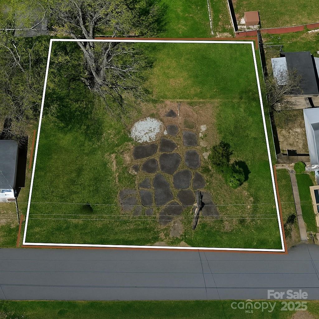99999 Webb St. #12, Marion, NC 28752