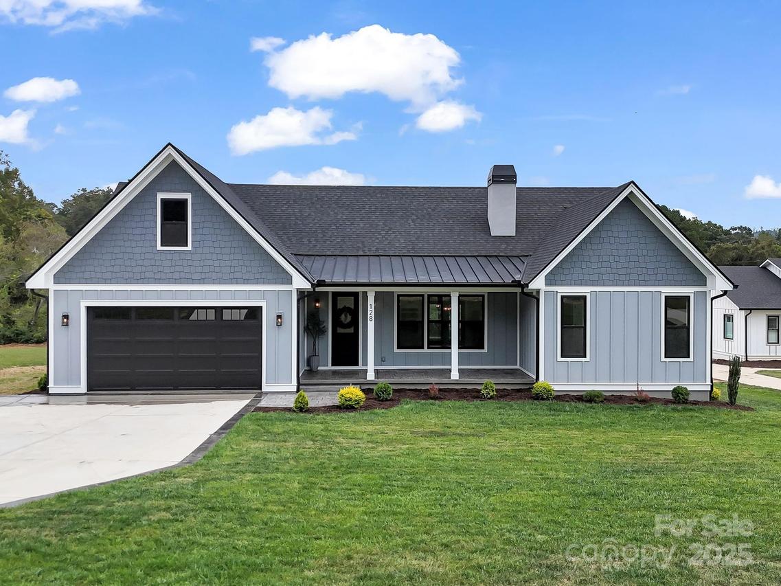 128 Gravely Branch Rd., Fletcher, NC 28732