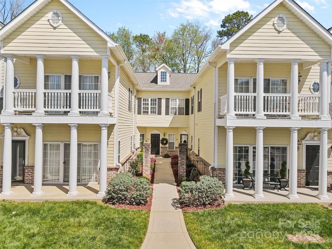 1386 21st Ave., Hickory, NC 28601