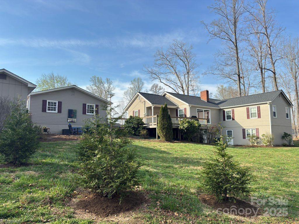 122 Arnold Ave., Elkin, NC 28621