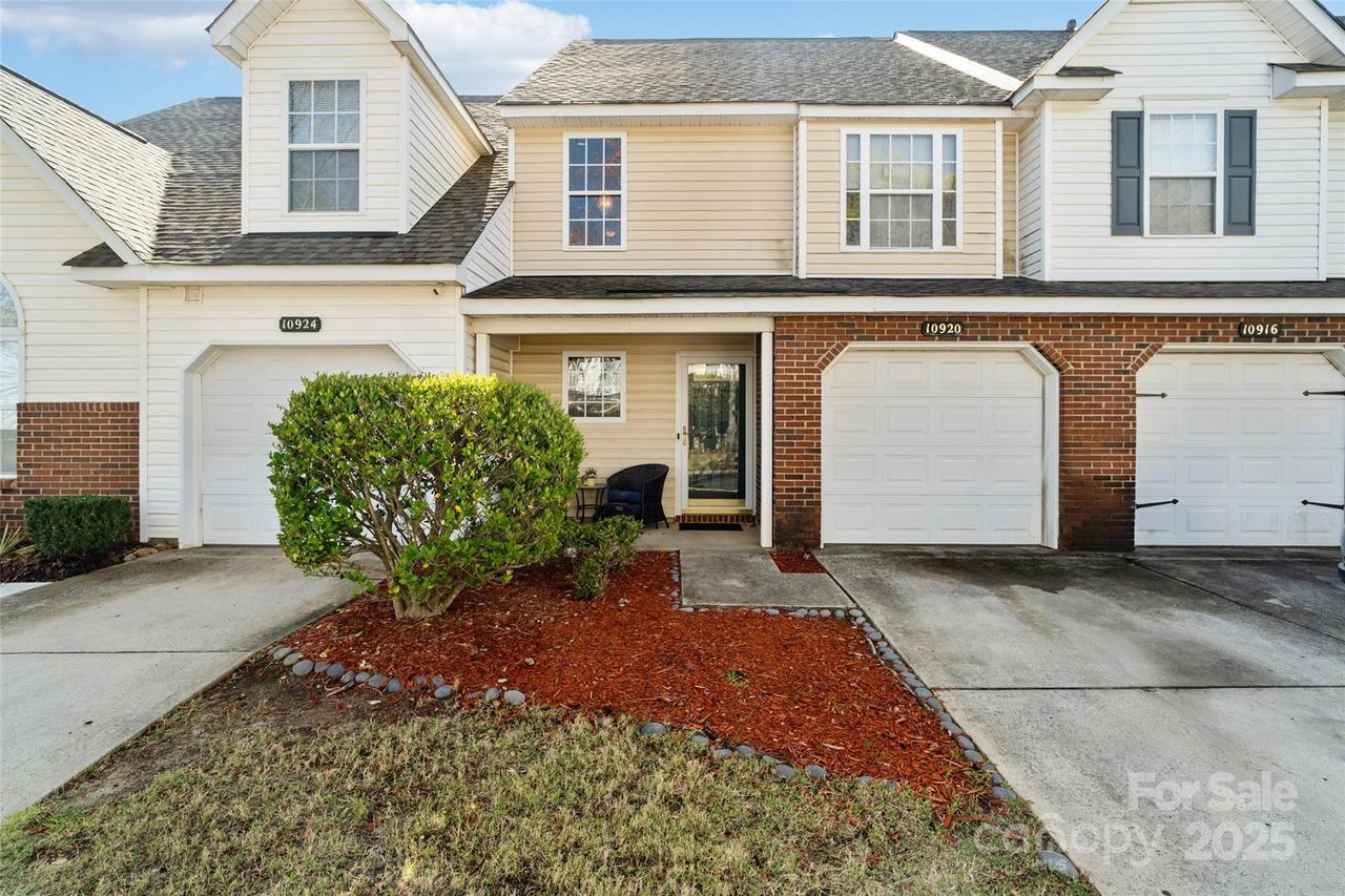 10920 Walking Path Ln., Charlotte, NC 28213
