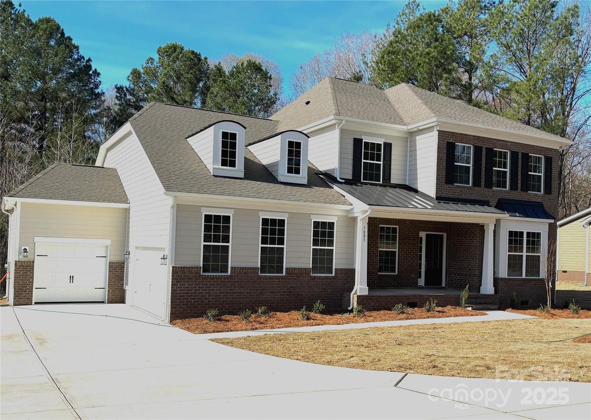 7005 New Town Rd., Waxhaw, NC 28173