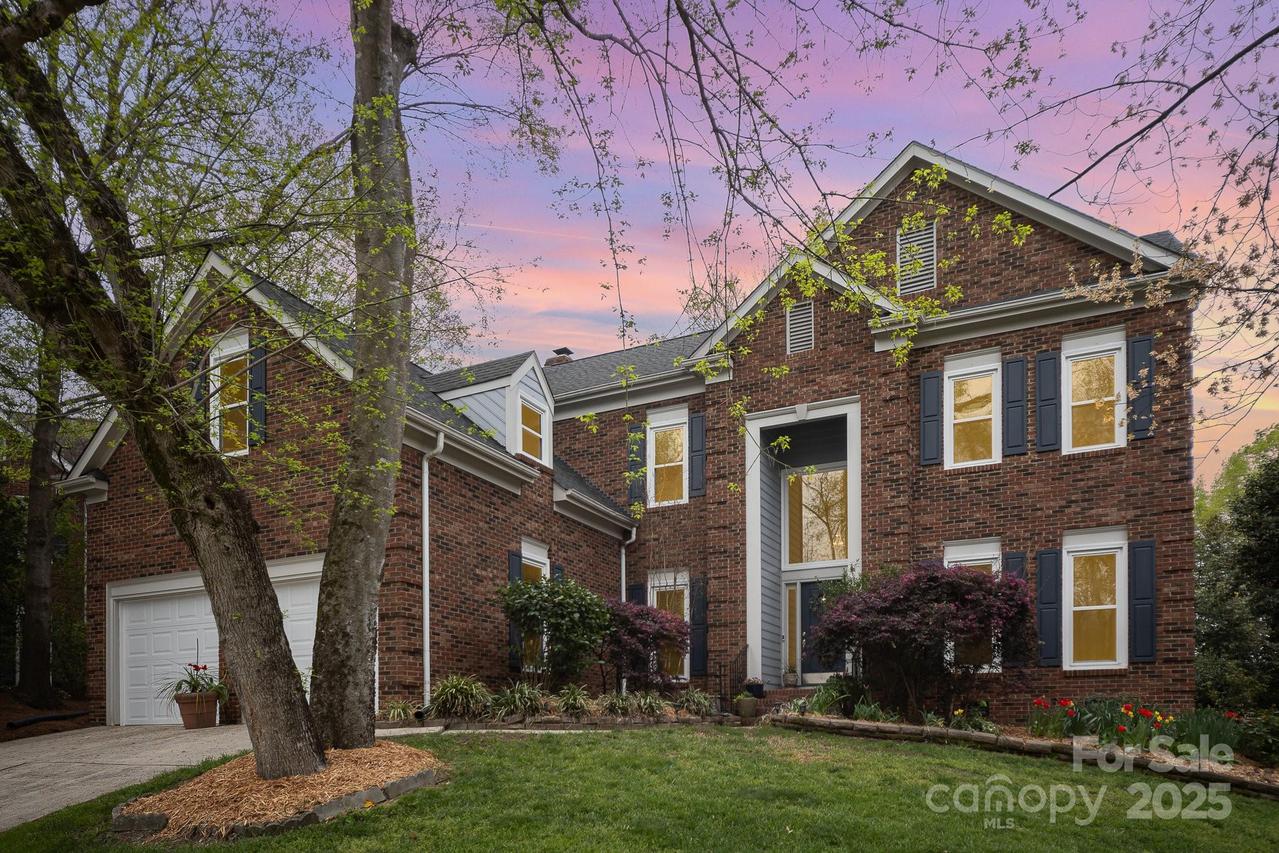 3409 Pondview Ln., Charlotte, NC 28210