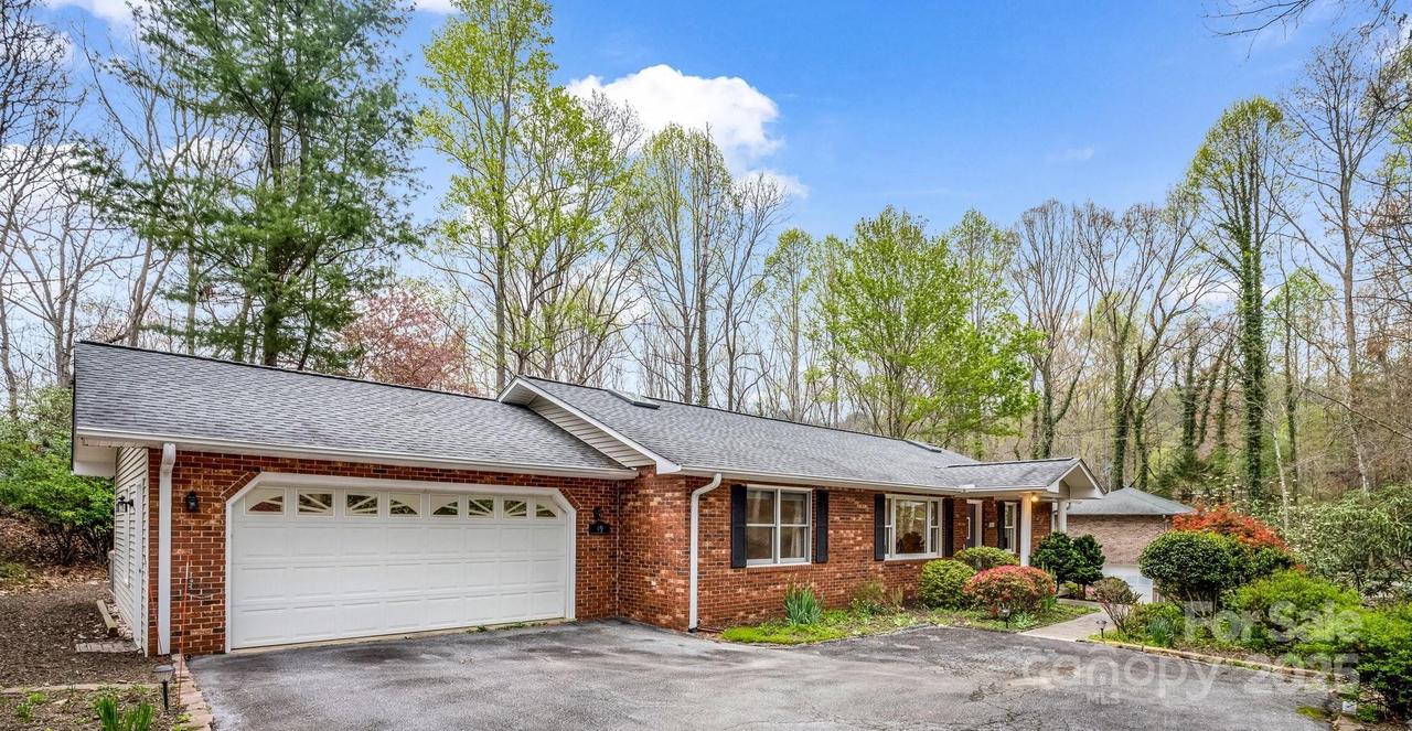 49 Grey Fox Tr. #25, Hendersonville, NC 28739