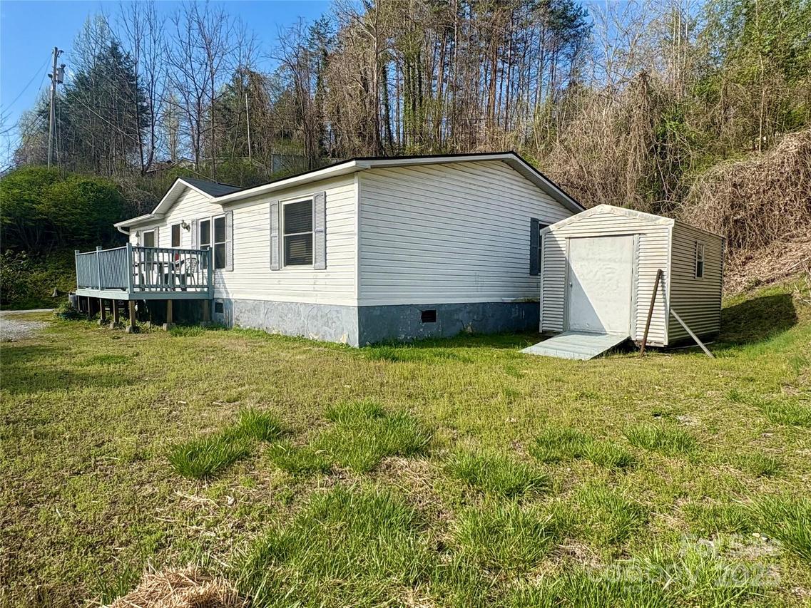 1235 Jenkins Branch Rd., Bryson City, NC 28713