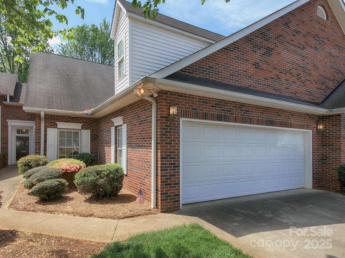 1520 Royalty Cir., Statesville, NC 28625