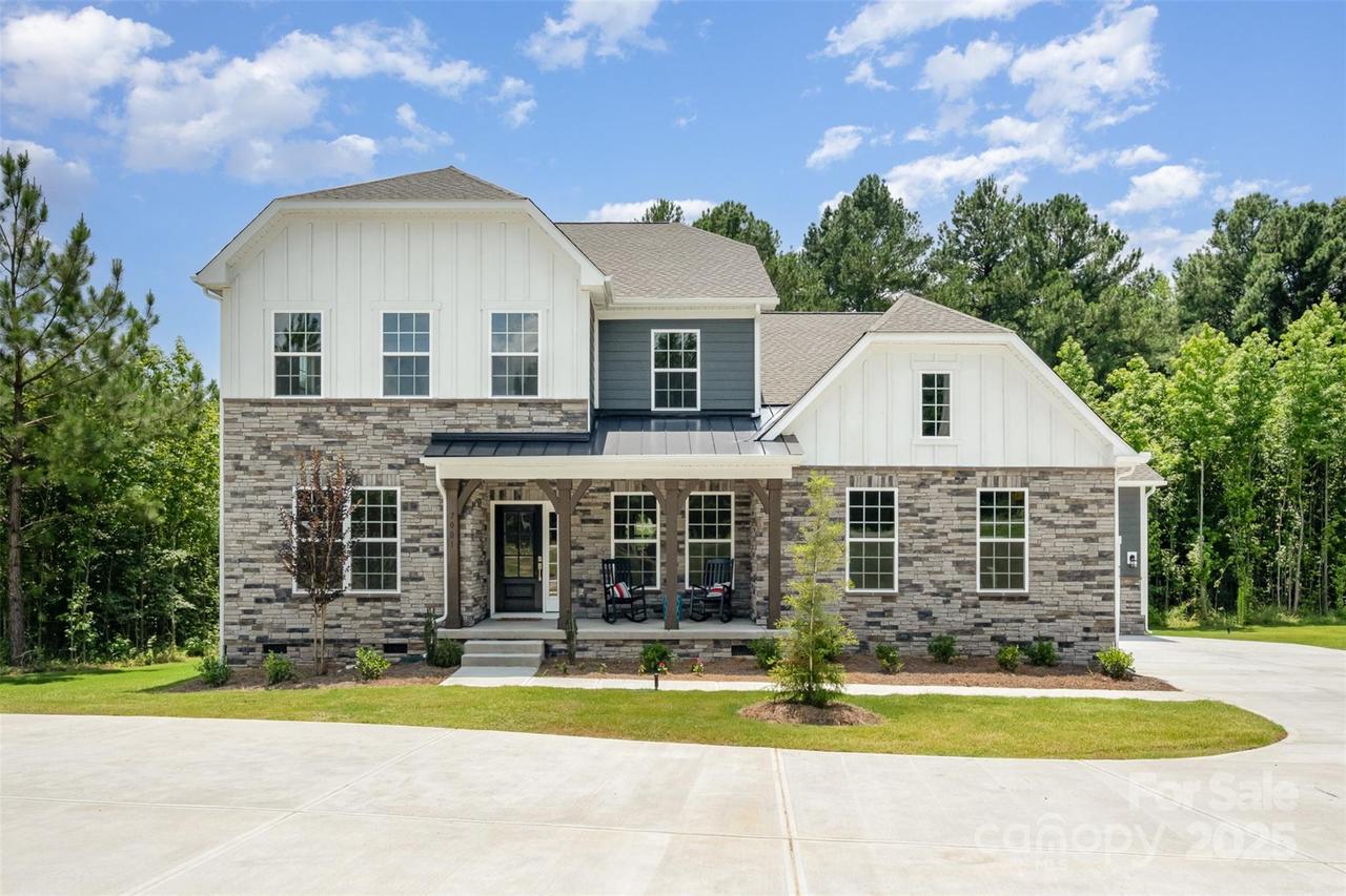 7001 New Town Rd., Waxhaw, NC 28173
