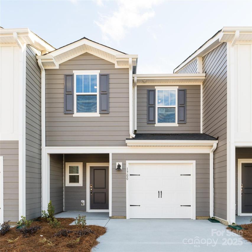 4329 Summit Woods Dr., Charlotte, NC 28216