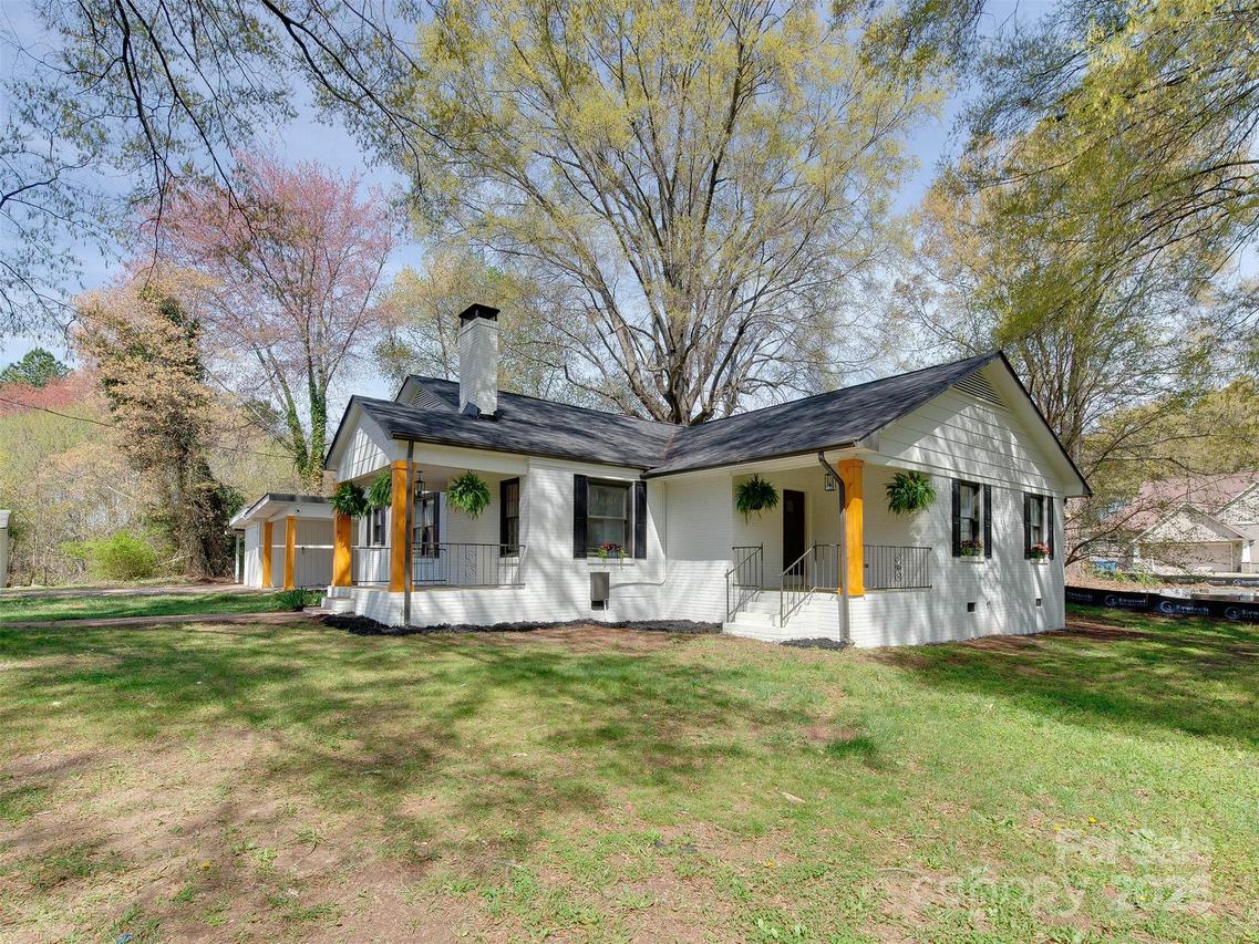 1209 Mount Ulla Hwy., Mooresville, NC 28115