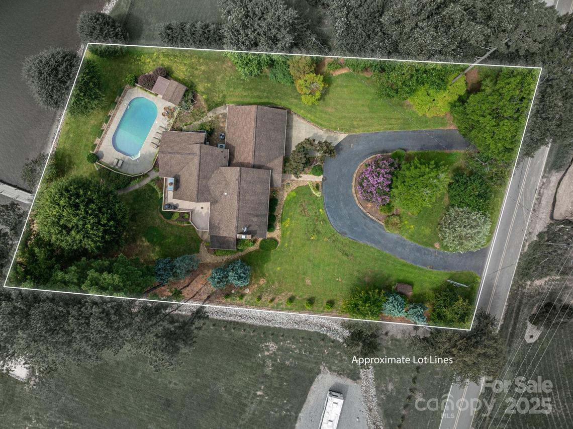 7424 Windy Pine Cir., Denver, NC 28037