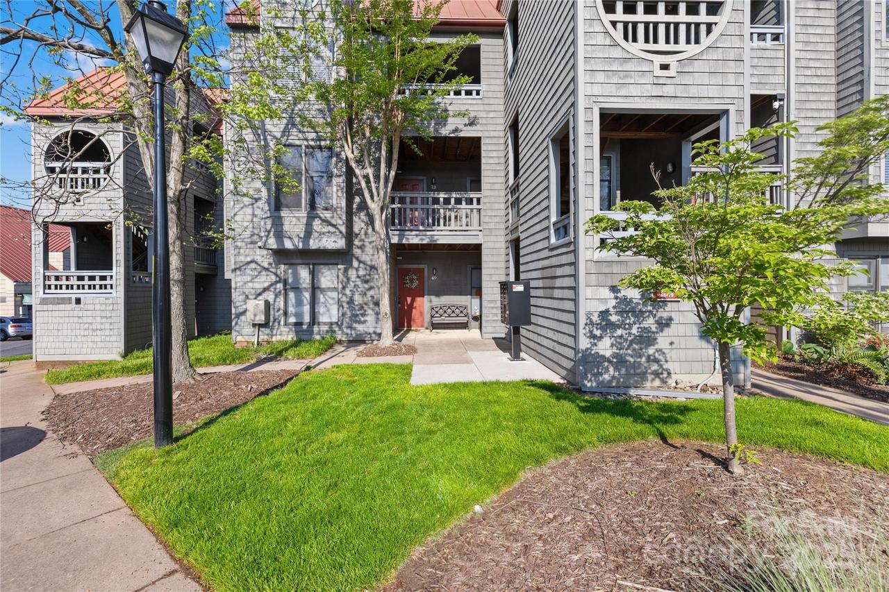 9025 J M Keynes Dr. #69, Charlotte, NC 28262
