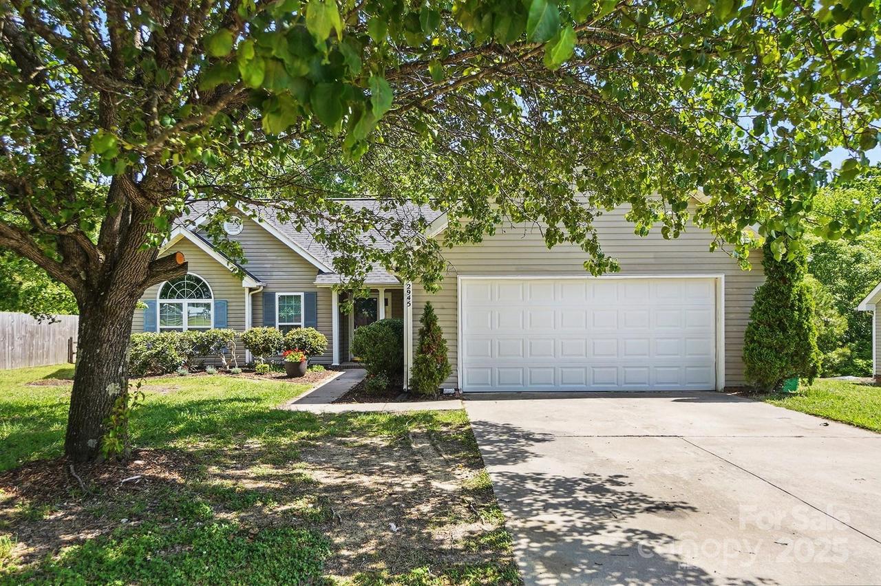 2945 Christian Scott Ln., Charlotte, NC 28214