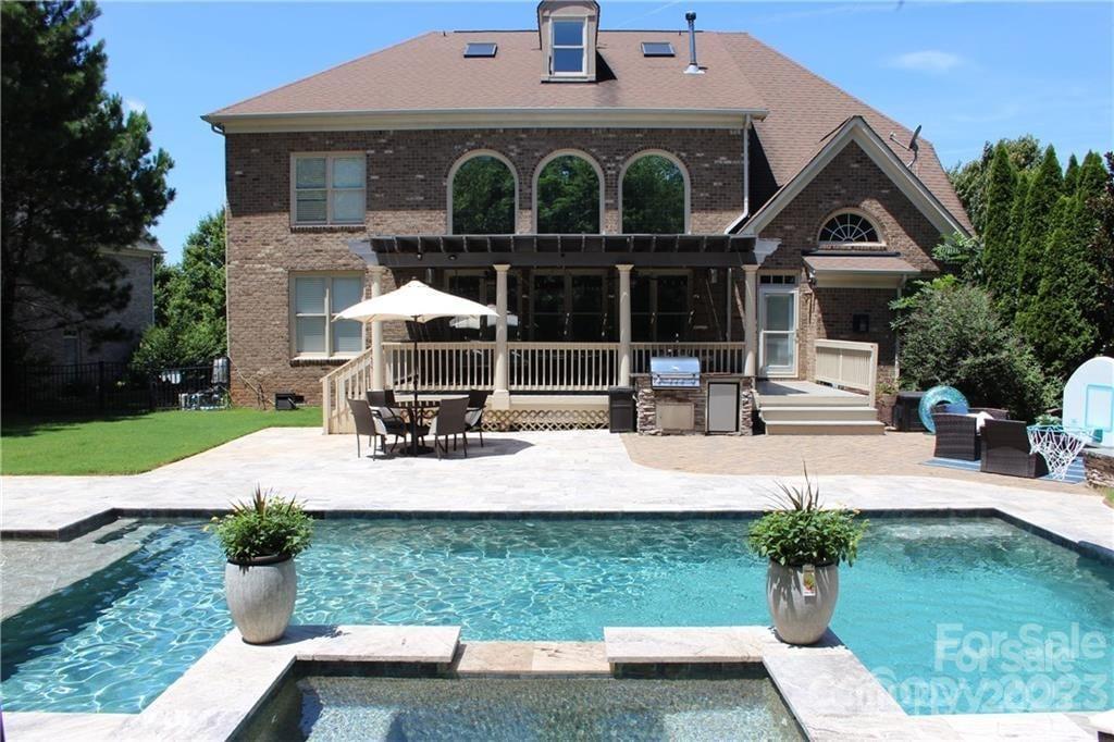 7308 Stonehaven Dr., Waxhaw, NC 28173