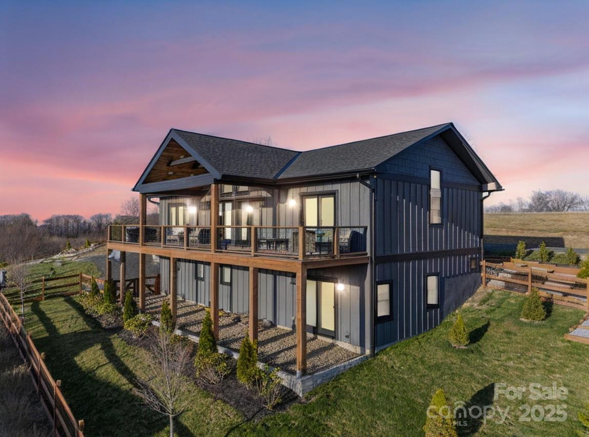 92 Grouseberry Dr., Banner Elk, NC 28604