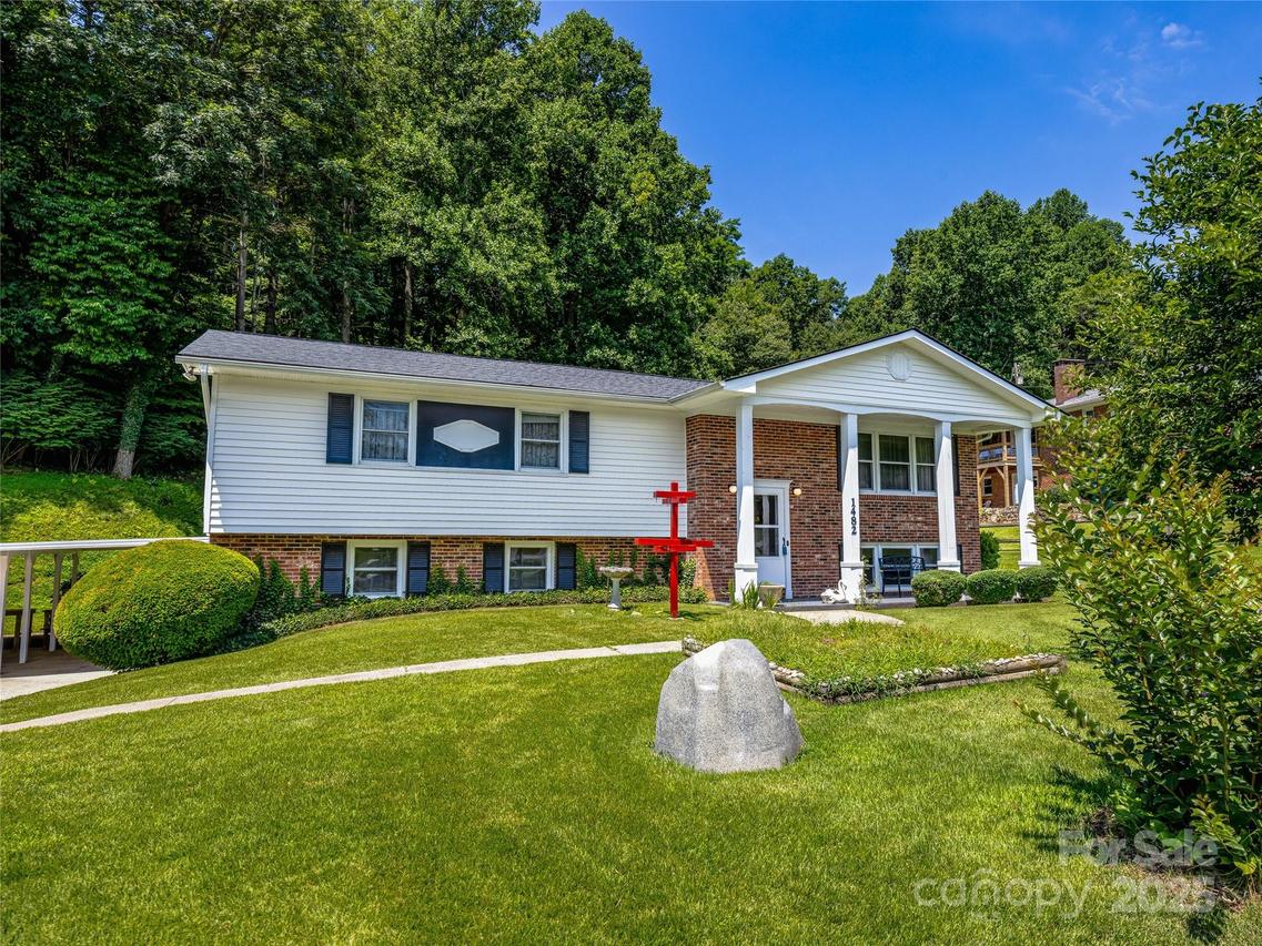 1482 Island Ford Rd., Brevard, NC 28712