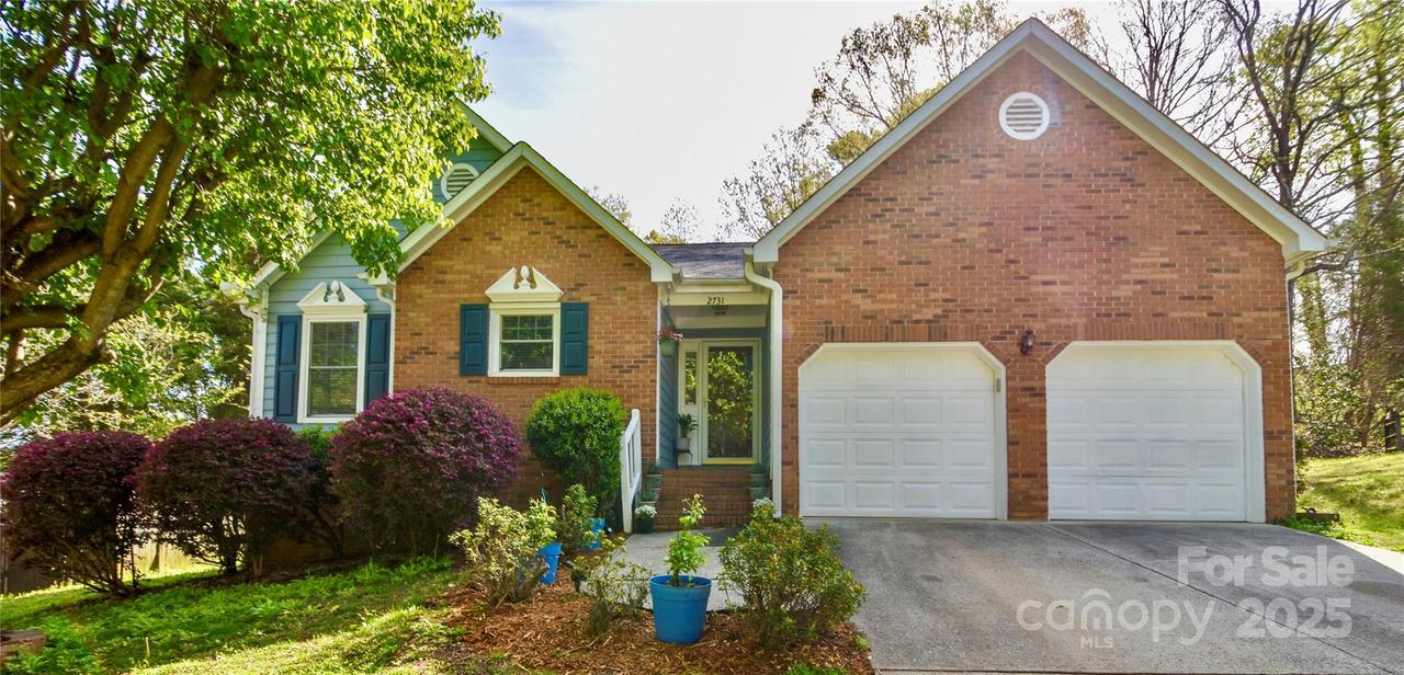 2731 Bishopton Pl., Charlotte, NC 28216
