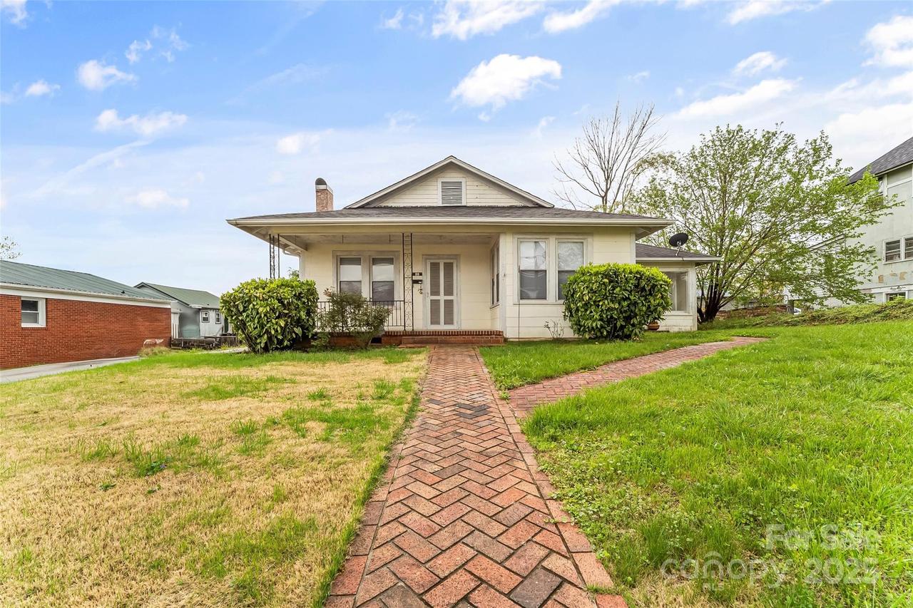 88 State St., Marion, NC 28752