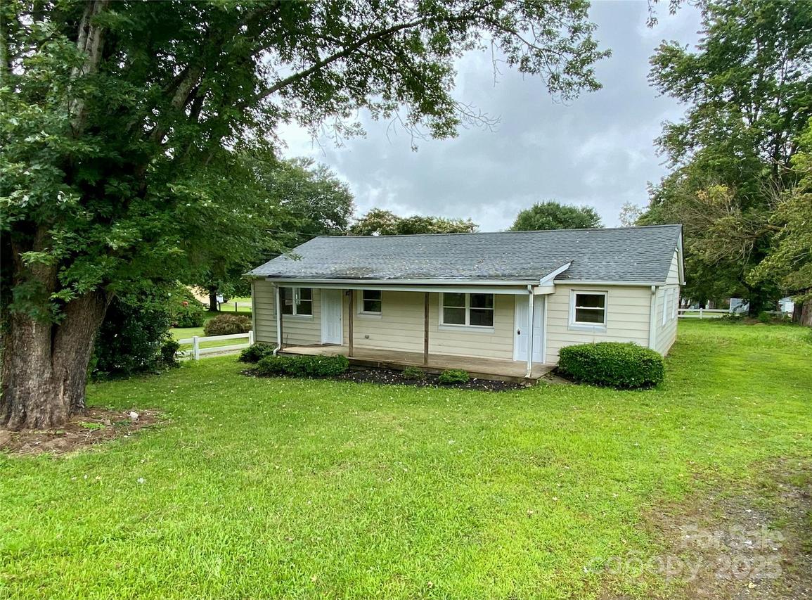 87 Sellers Rd., Clyde, NC 28721