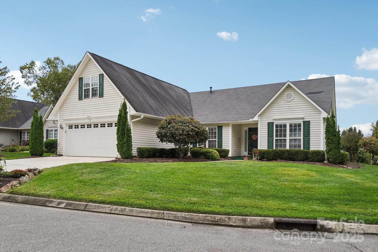 133 Stonehollow Rd., Fletcher, NC 28732