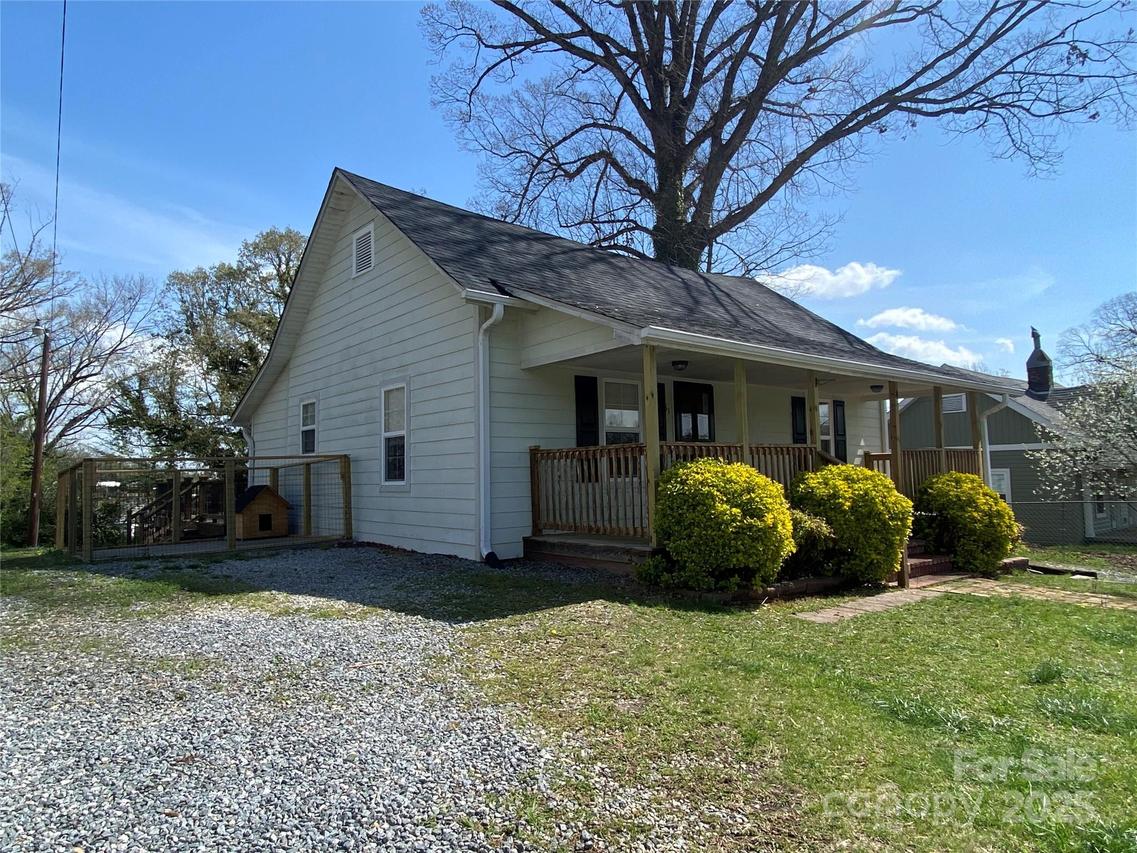 51 W Cross St., Marion, NC 28752