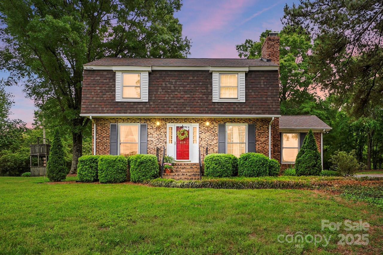 819 Old Dutch Rd., Indian Trail, NC 28079