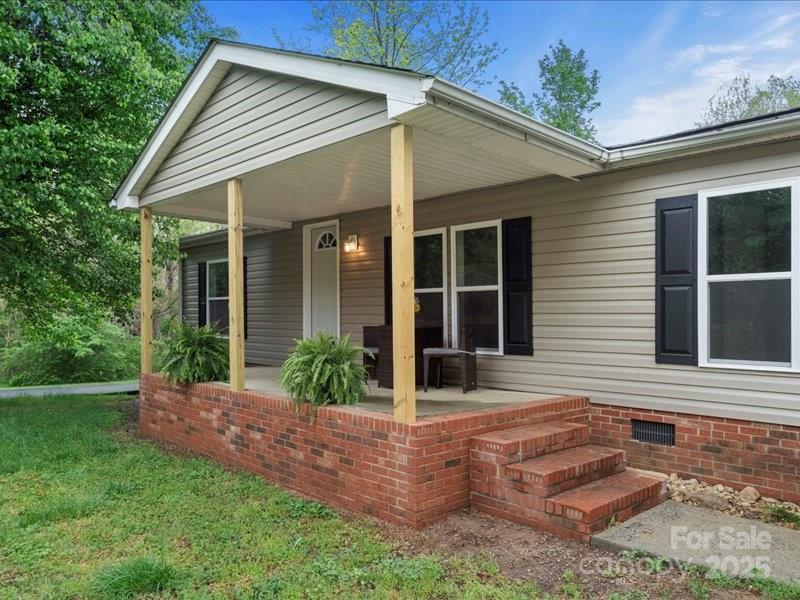 141 Hickory Creek Dr., Gastonia, NC 28052