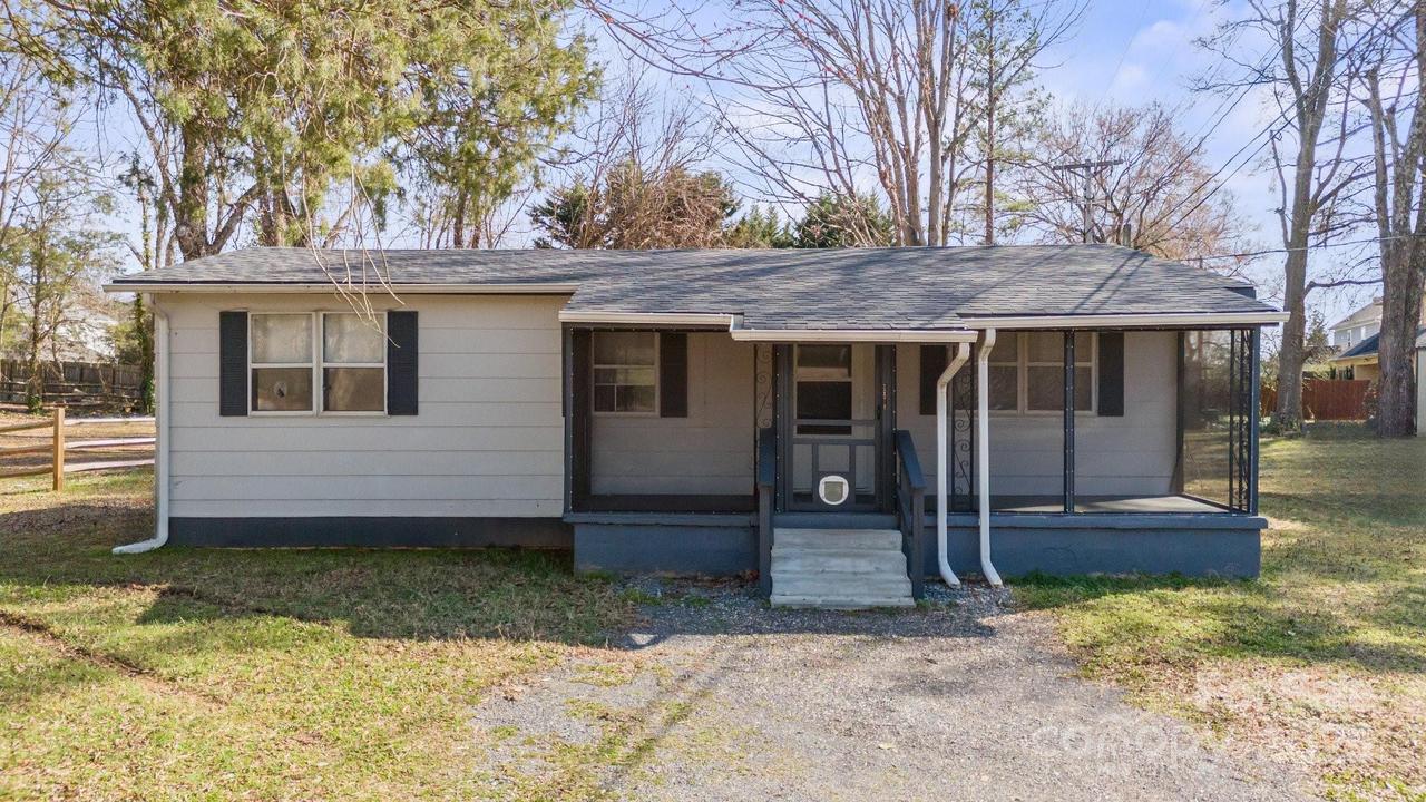 20016 Walter Henderson Rd., Cornelius, NC 28031