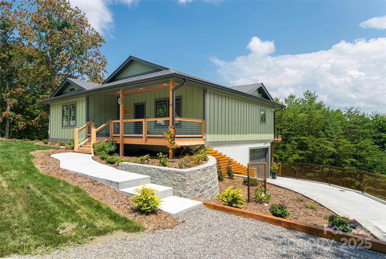 9 Ginger Spice Tr., Weaverville, NC 28787