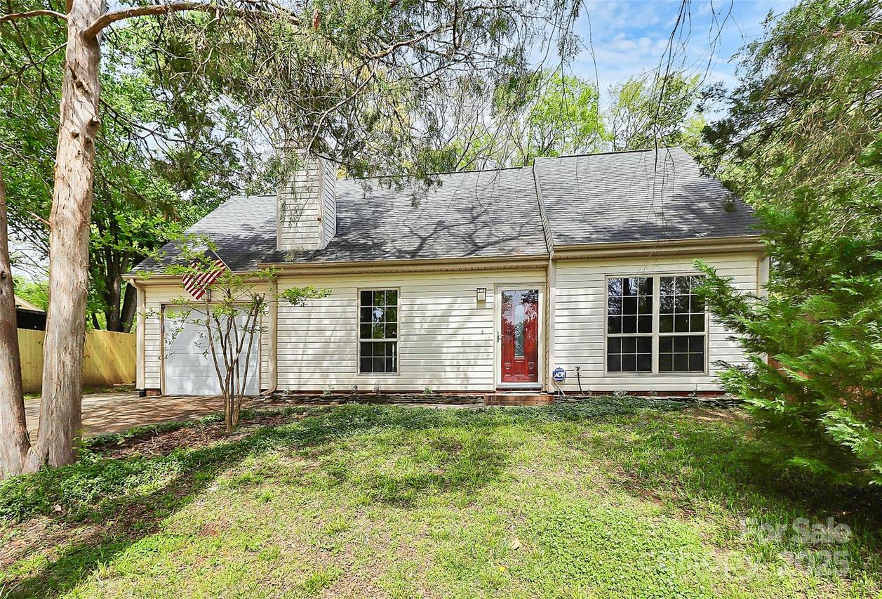 10432 Camelback Cir., Charlotte, NC 28226