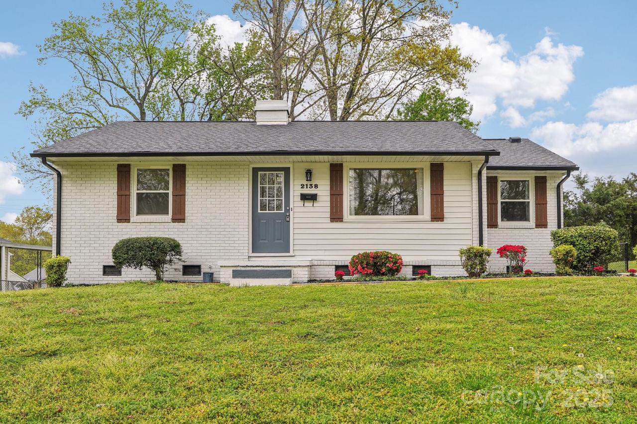 2138 Syracuse Dr., Charlotte, NC 28216