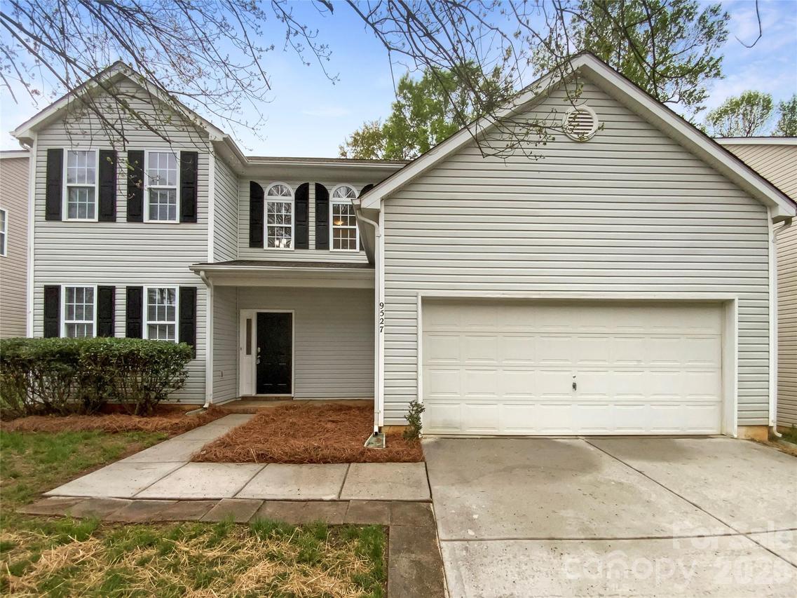9527 Scotland Hall Ct., Charlotte, NC 28277