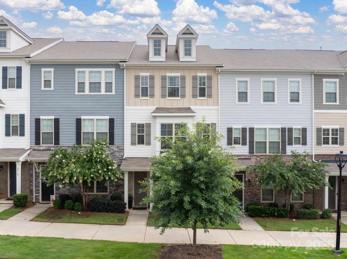9710 Ainslie Downs St., Charlotte, NC 28273