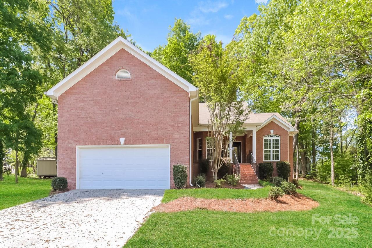 2104 Congress Ct., Kannapolis, NC 28083