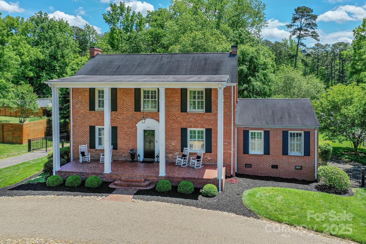 203 Mt Holly Huntersville Rd., Huntersville, NC 28078