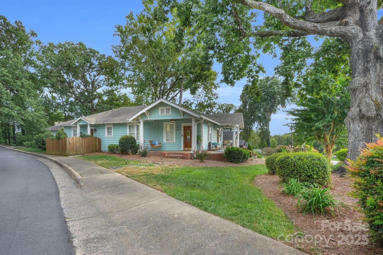 1801 Wilmore Dr., Charlotte, NC 28203