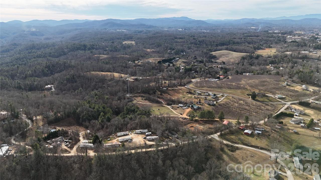 160 & 196 Dudley Dr., Flat Rock, NC 28731