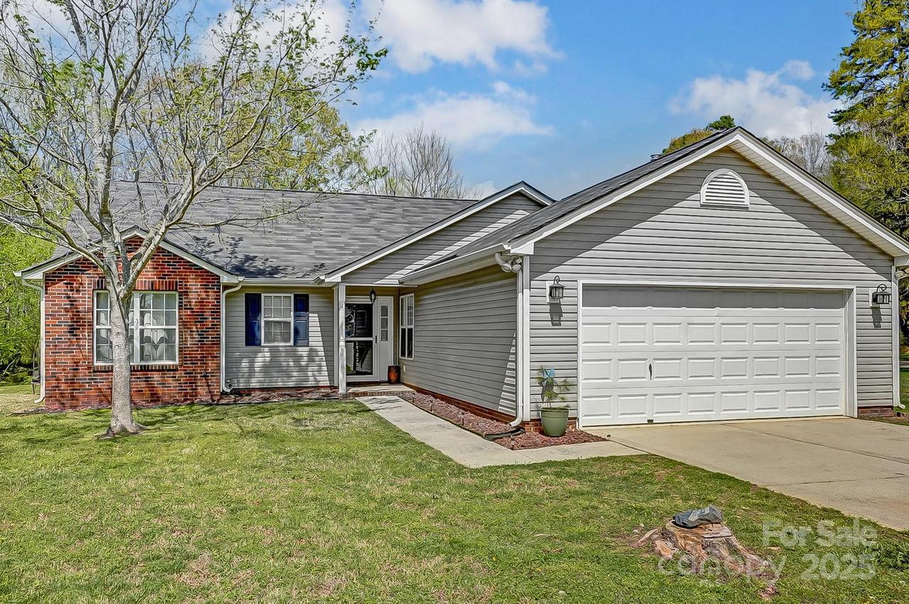 239 Bradford Glyn Dr., Mooresville, NC 28115