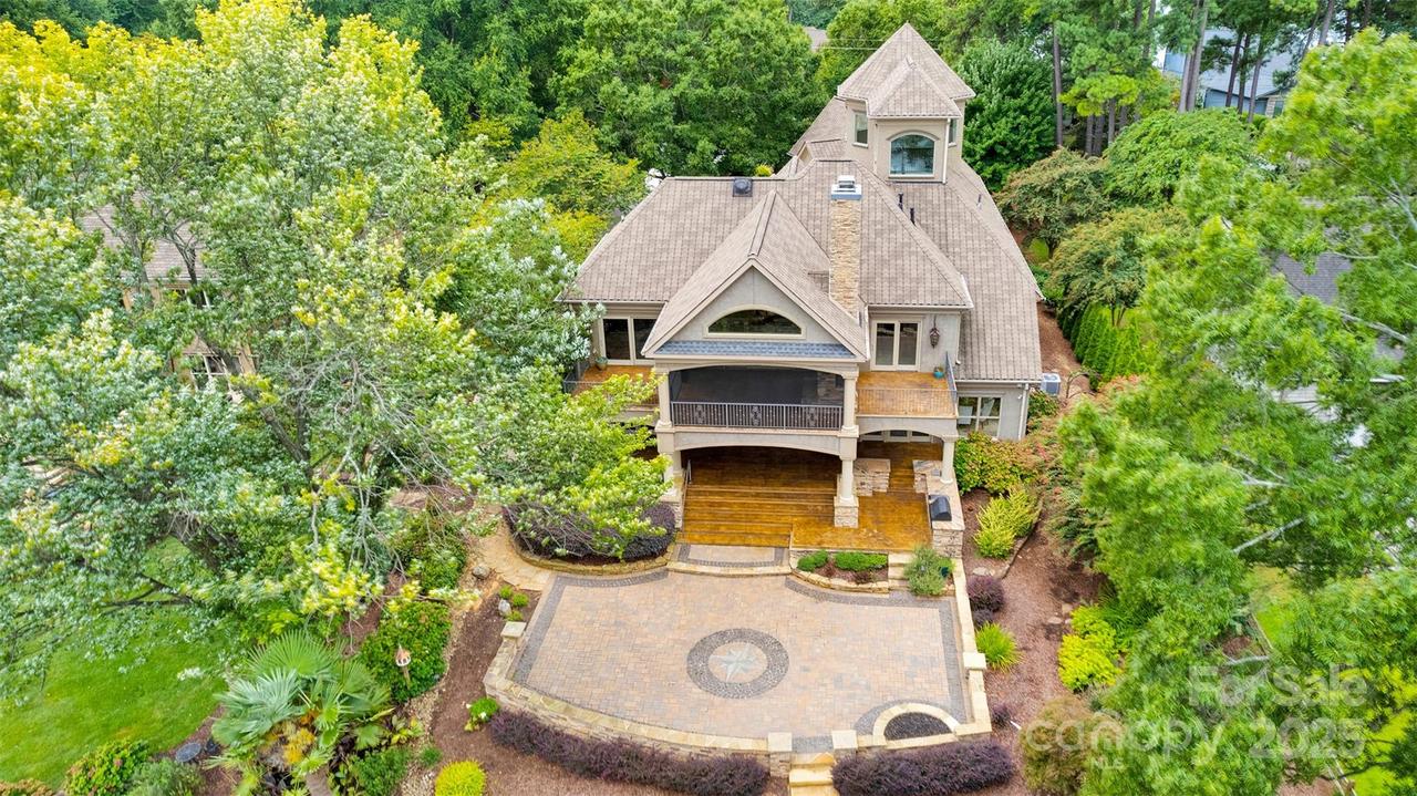 20428 Island Forest Dr., Cornelius, NC 28031