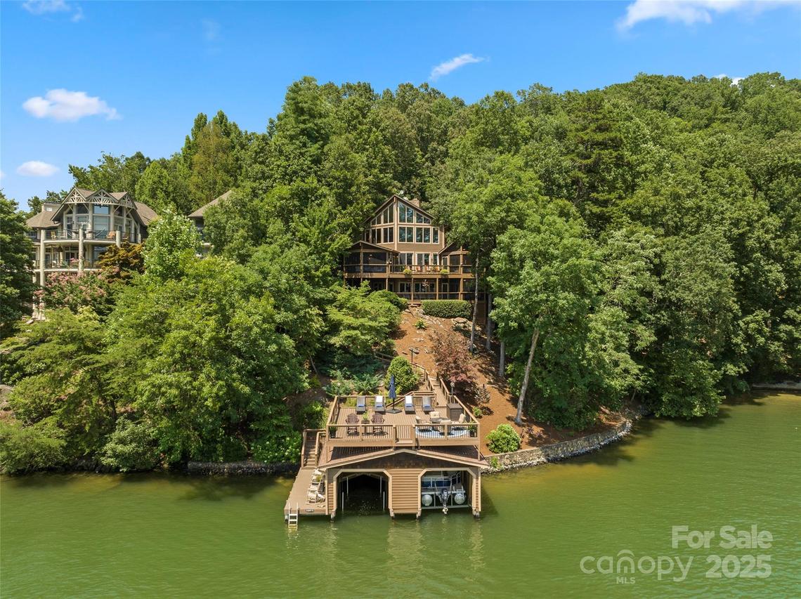 128 Moffitt Rd., Lake Lure, NC 28746
