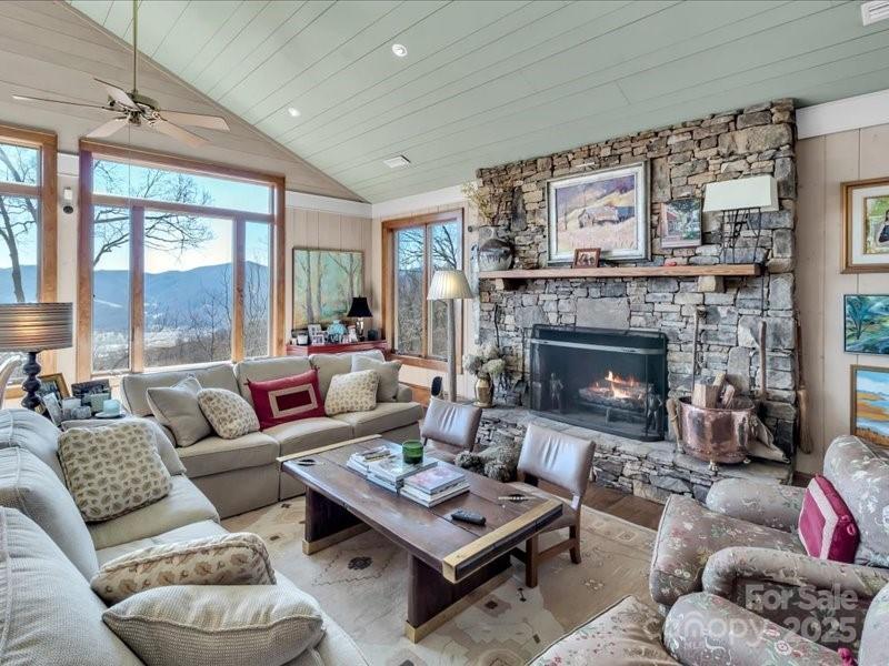 116 Dana Rd., Waynesville, NC 28786