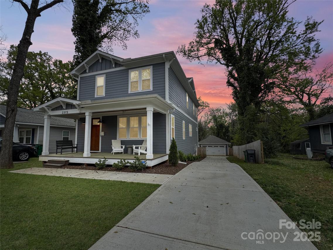 2315 Dundeen St., Charlotte, NC 28216