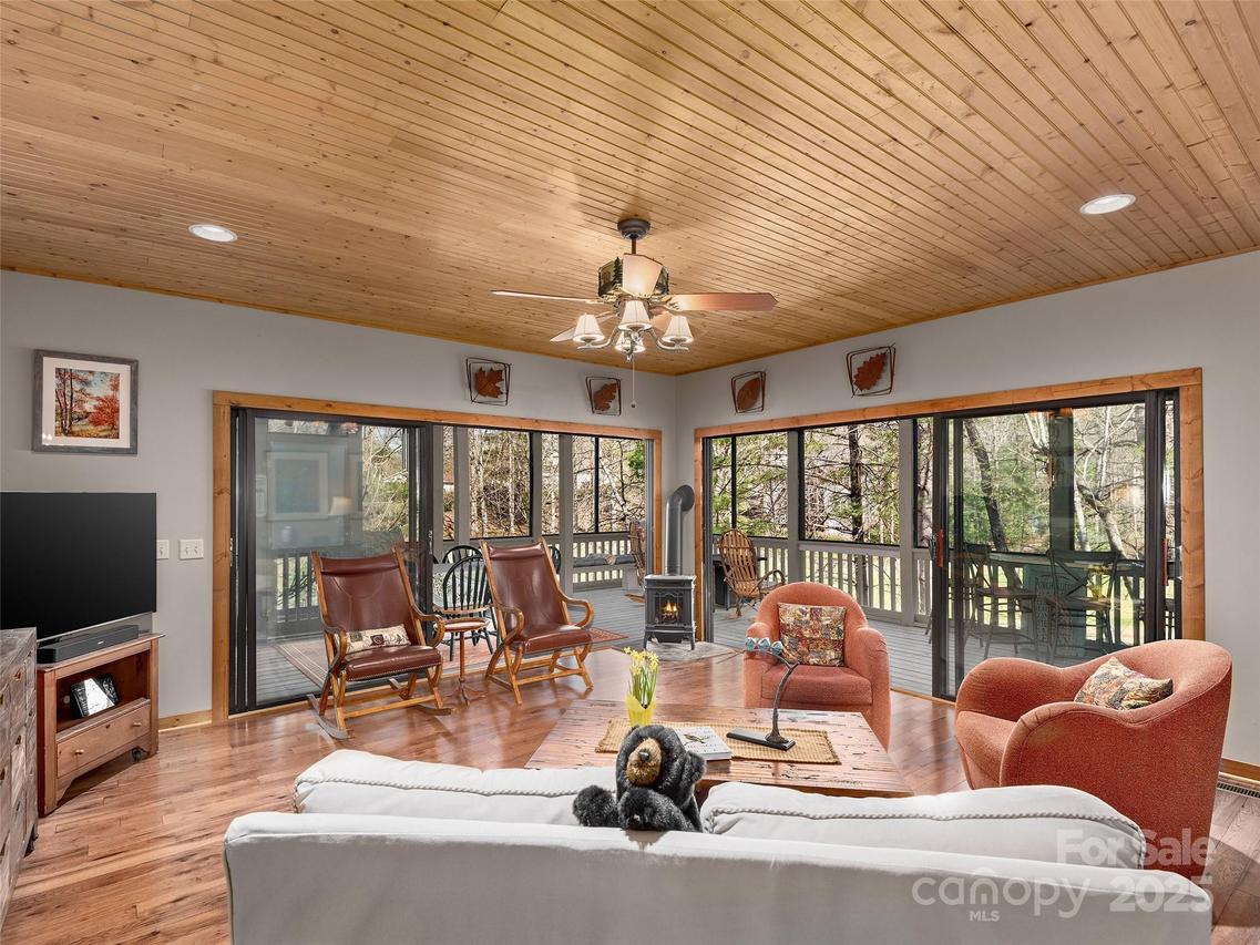 150 Cove Loop Rd. #3B, Hendersonville, NC 28739